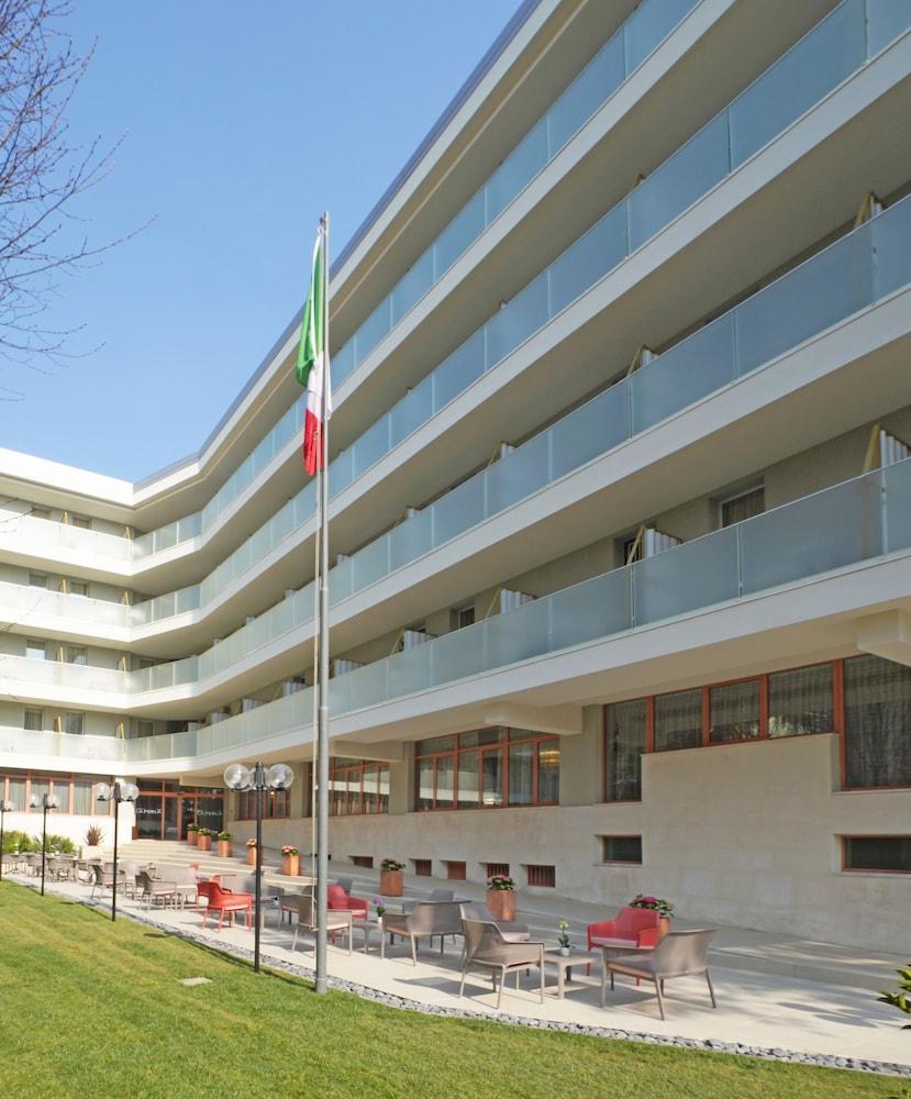 Hotel La Perla - Bike Hotel Γκάρντα Εξωτερικό φωτογραφία
