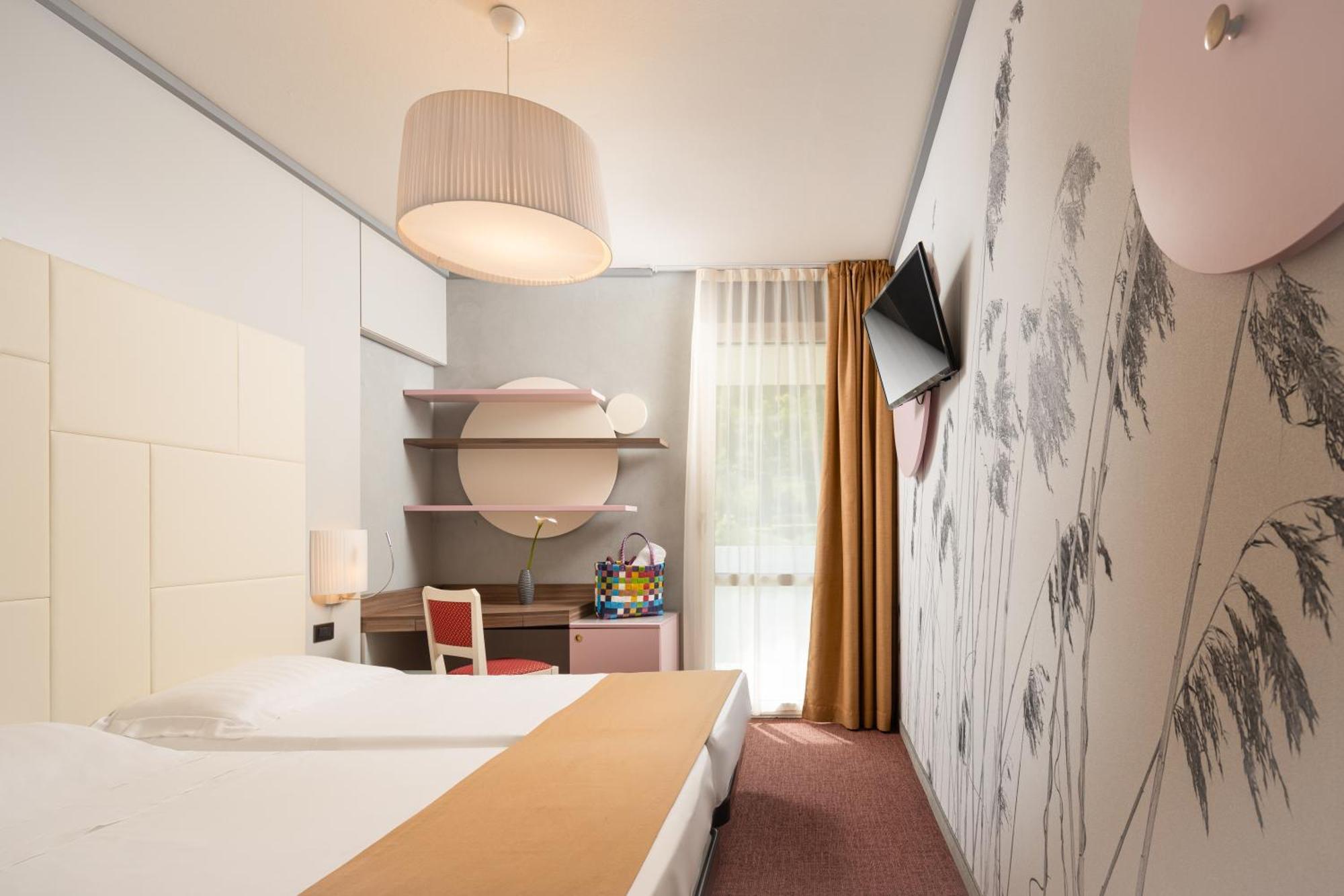 Hotel La Perla - Bike Hotel Γκάρντα Εξωτερικό φωτογραφία