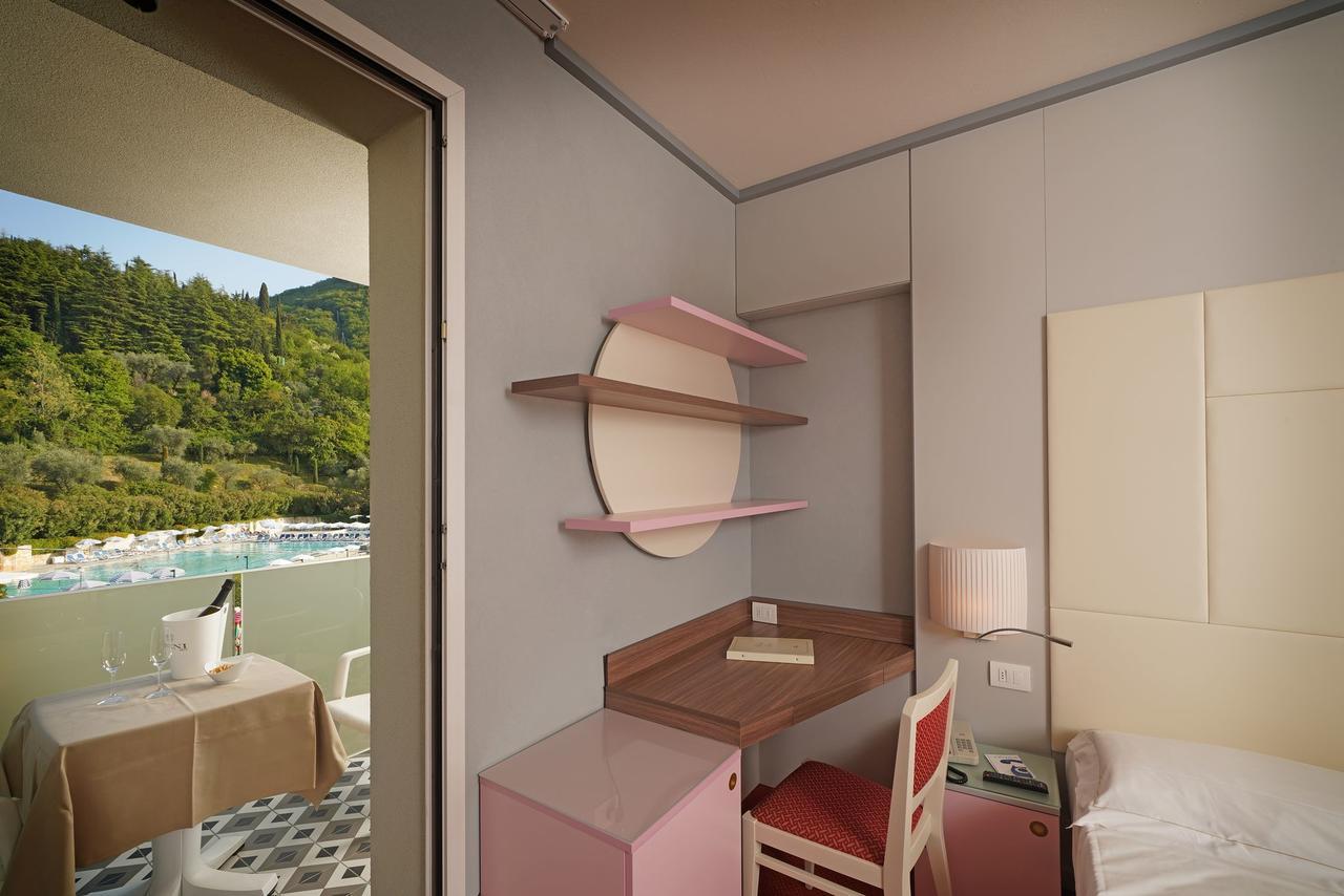 Hotel La Perla - Bike Hotel Γκάρντα Εξωτερικό φωτογραφία