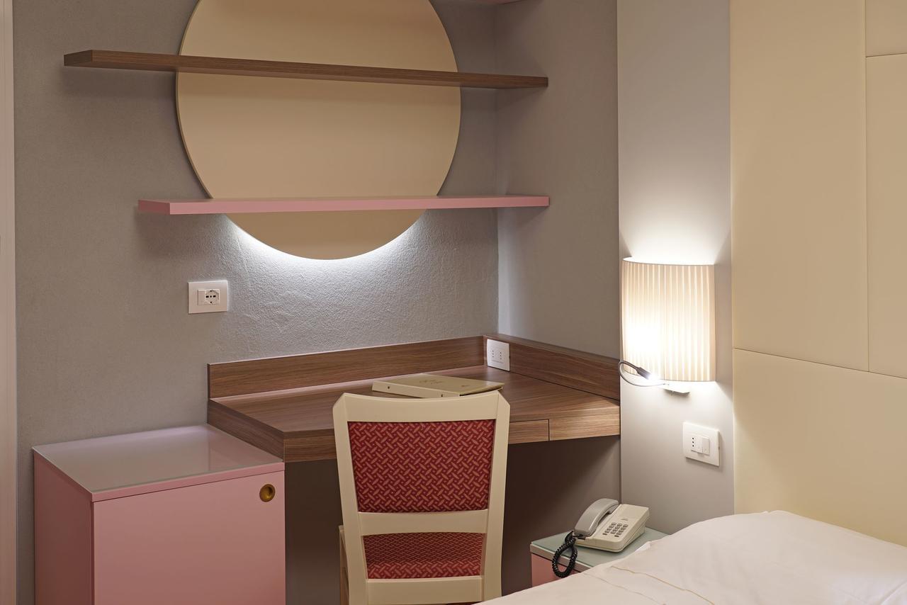 Hotel La Perla - Bike Hotel Γκάρντα Εξωτερικό φωτογραφία