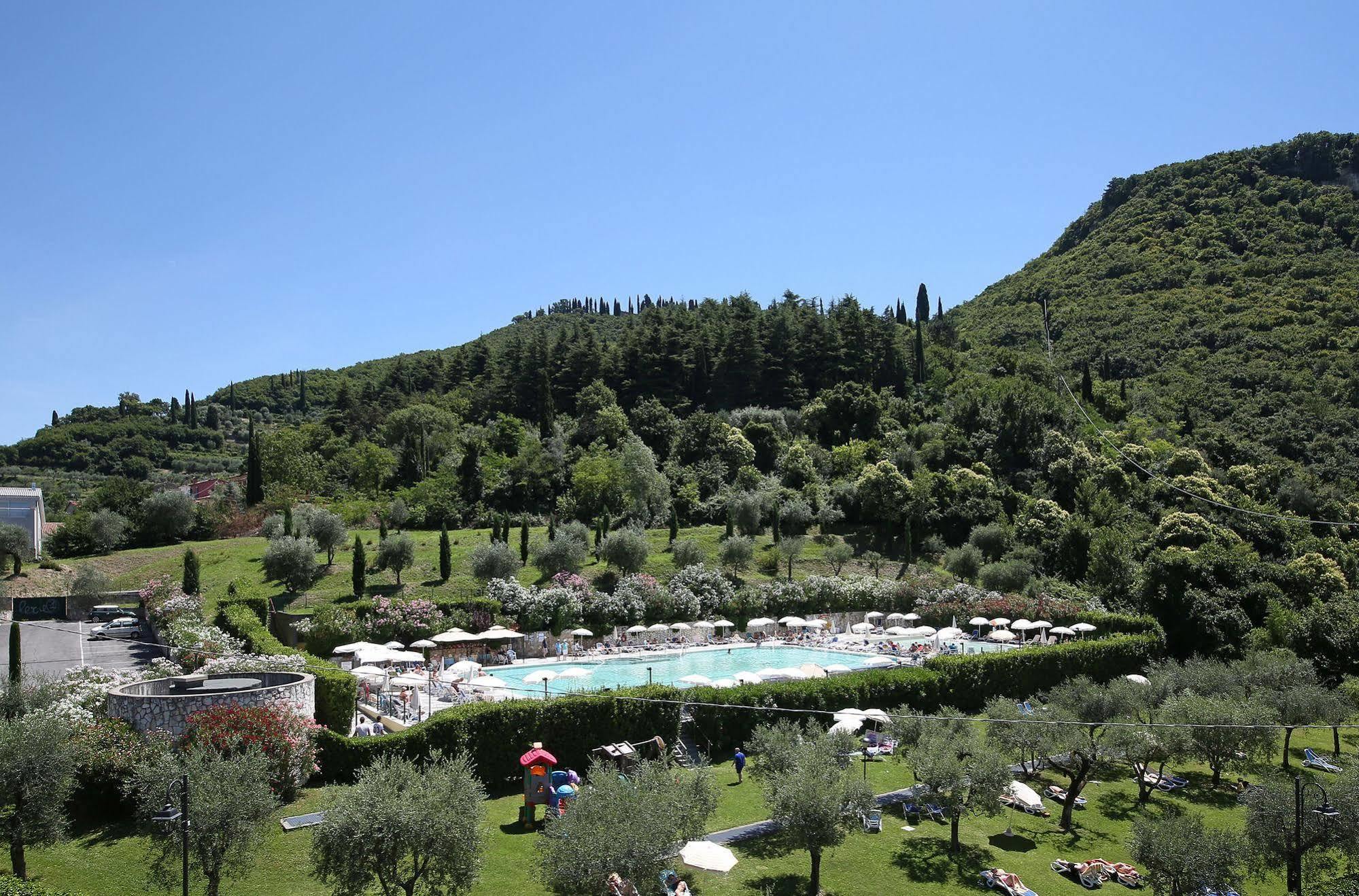 Hotel La Perla - Bike Hotel Γκάρντα Εξωτερικό φωτογραφία