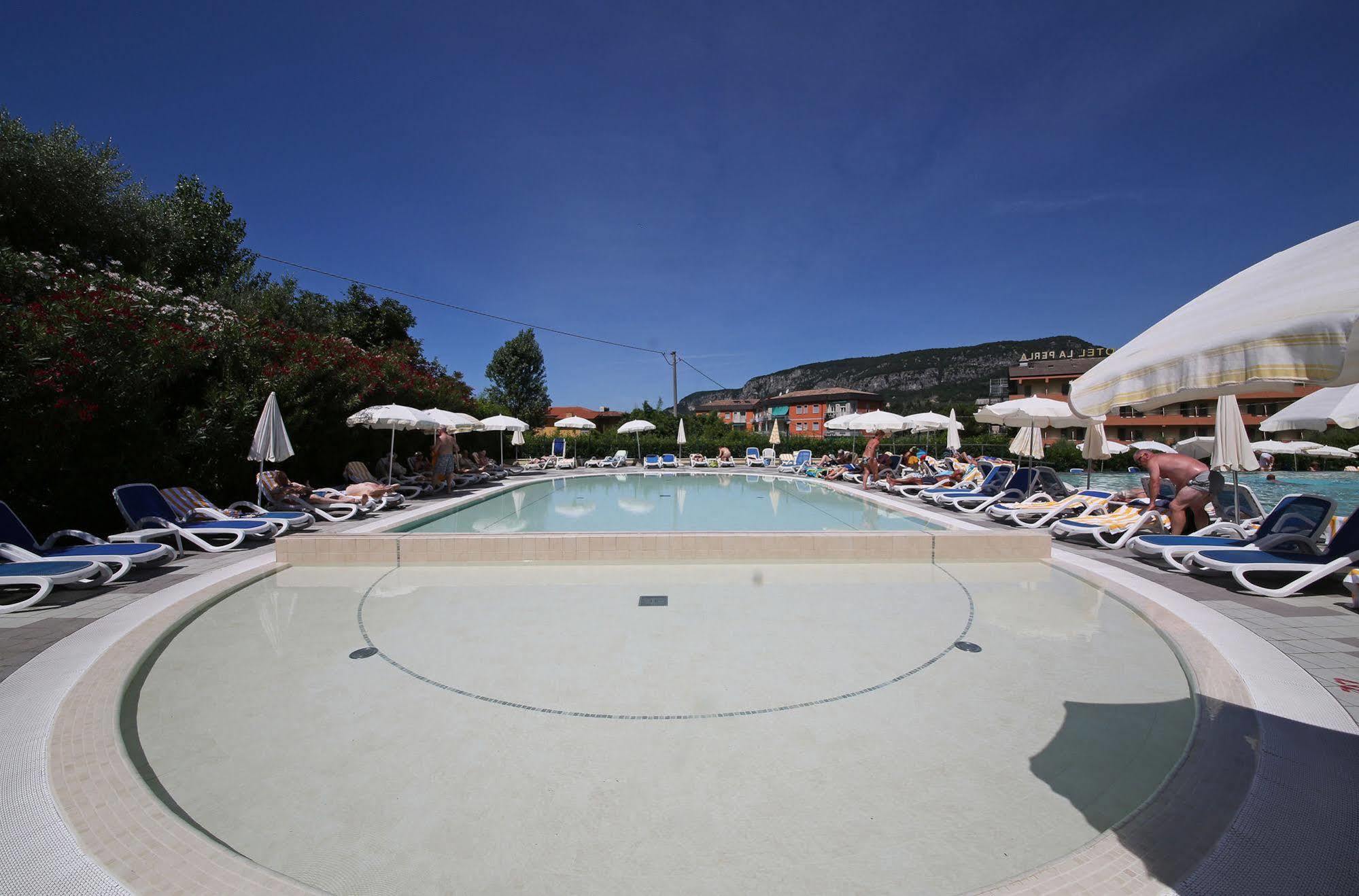 Hotel La Perla - Bike Hotel Γκάρντα Εξωτερικό φωτογραφία